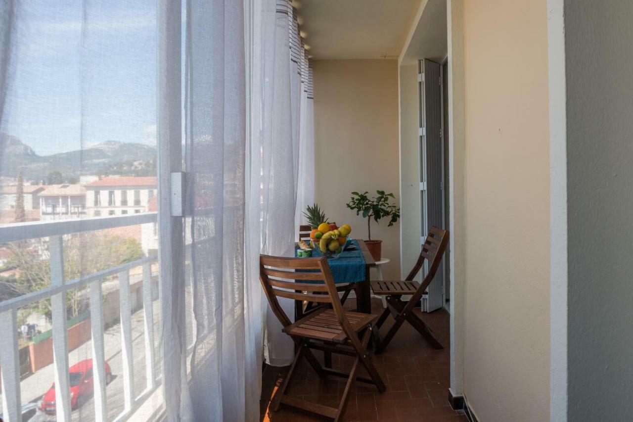 Appartement 2 Pieces Avec Balcon Toulon Exterior photo